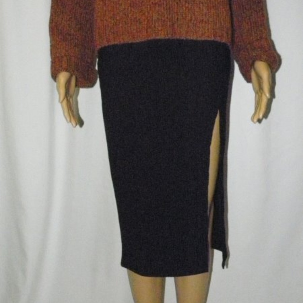 Ribbed knit pull on midi pencil Skirt - Picture 2 of 6